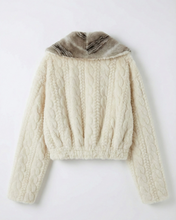 Carica l'immagine nel visualizzatore di Gallery, Giacca Corto Beige in Eco-Pelliccia Reversibile