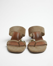 Carica l'immagine nel visualizzatore di Gallery, Muli con Tacco e Infradito in Ecopelle Scamosciata