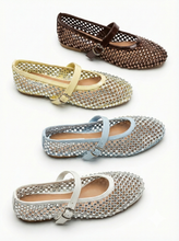 Carica l'immagine nel visualizzatore di Gallery, Ballerine Mary Jane in Eco-pelle con Rete Traforata e Strass