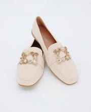 Carica l'immagine nel visualizzatore di Gallery, Mocassino ballerina scamosciato con fibbia quadrata di gioielli