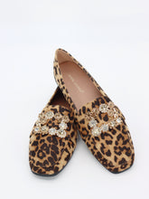 Carica l'immagine nel visualizzatore di Gallery, Mocassino ballerina scamosciato con fibbia quadrata di gioielli