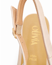 Carica l'immagine nel visualizzatore di Gallery, Décolleté Slingback in Vera Pelle con Dettaglio Gioiello Dorato