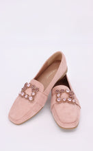 Carica l'immagine nel visualizzatore di Gallery, Mocassino ballerina scamosciato con fibbia quadrata di gioielli