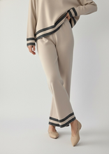 Carica l'immagine nel visualizzatore di Gallery, Pantaloni Luxe di Completo in Viscosa Mista – Taglia Unica, Morbida e Strutturata