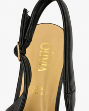Carica l'immagine nel visualizzatore di Gallery, Décolleté Slingback in Vera Pelle con Dettaglio Gioiello Dorato