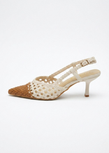 Carica l'immagine nel visualizzatore di Gallery, Décolleté Slingback Artigianale - Eleganza Intrecciata e Comfort in Agnello