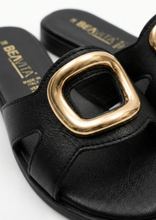 Carica l'immagine nel visualizzatore di Gallery, Ciabattine in Vera Pelle con Fibbia Dorata - Made in Italy