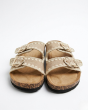 Carica l'immagine nel visualizzatore di Gallery, Sandali Slide in Ecopelle Scamosciata con Bordatura Crochet e Doppia Fibbia Gold