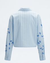 Carica l'immagine nel visualizzatore di Gallery, Camicia a Righe con Ricami Floreali e Pailettes - Design Francese