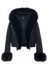 Carica l'immagine nel visualizzatore di Gallery, Piumino Nero Corto Impermeabile con Cappuccio e Pelliccia Staccabile