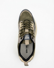 Carica l'immagine nel visualizzatore di Gallery, Sneakers Donna in Vera Pelle con Inserti in Rete Tecnica e Dettagli Laminati
