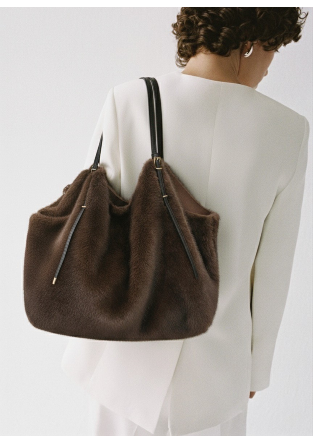 BORSA TOTE REVERSIBILE IN PELLICCIA ECOLOGICA CON TRACOLLE REGOLABILI