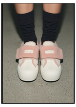 Carica l&#39;immagine nel visualizzatore di Gallery, SNEAKER PELLE VERA A COSTE VELCRO
