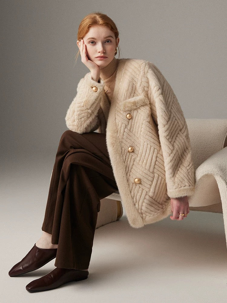 CIACCA IN ECO-PELLICCIA TAGLIO DRITTO BOTTONI DORATI