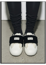 Carica l&#39;immagine nel visualizzatore di Gallery, SNEAKER PELLE VERA A COSTE VELCRO
