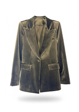 Carica l&#39;immagine nel visualizzatore di Gallery, BLAZER DA COMPLETO VELLUTO COLLO REVERS
