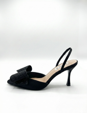 Carica l'immagine nel visualizzatore di Gallery, Décolleté Slingback in Raso con Maxi Fiocco Gioiello 4 Colori
