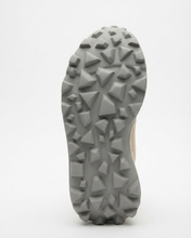 Carica l'immagine nel visualizzatore di Gallery, Sneakers Donna in Vera Pelle con Inserti in Rete Tecnica e Dettagli Laminati
