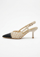 Carica l'immagine nel visualizzatore di Gallery, Décolleté Slingback Artigianale - Eleganza Intrecciata e Comfort in Agnello
