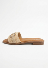 Carica l'immagine nel visualizzatore di Gallery, Ciabattine in Raffia Naturale e Pelle Ecologica con Dettaglio Bijoux
