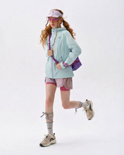Carica l'immagine nel visualizzatore di Gallery, Sneakers Donna in Vera Pelle con Inserti in Rete Tecnica e Dettagli Laminati
