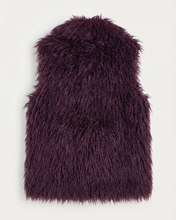 Carica l&#39;immagine nel visualizzatore di Gallery, Gilet in Eco-Pelliccia con Tasche — 100% Poliestere — Colore Borgogna Violaceo
