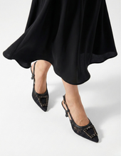 Carica l'immagine nel visualizzatore di Gallery, Décolleté Slingback in Ecopelle con Fibbia Gioiello e Tacco Medio Elegante
