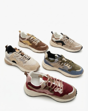 Carica l'immagine nel visualizzatore di Gallery, Sneakers Donna in Vera Pelle con Inserti in Rete Tecnica e Dettagli Laminati
