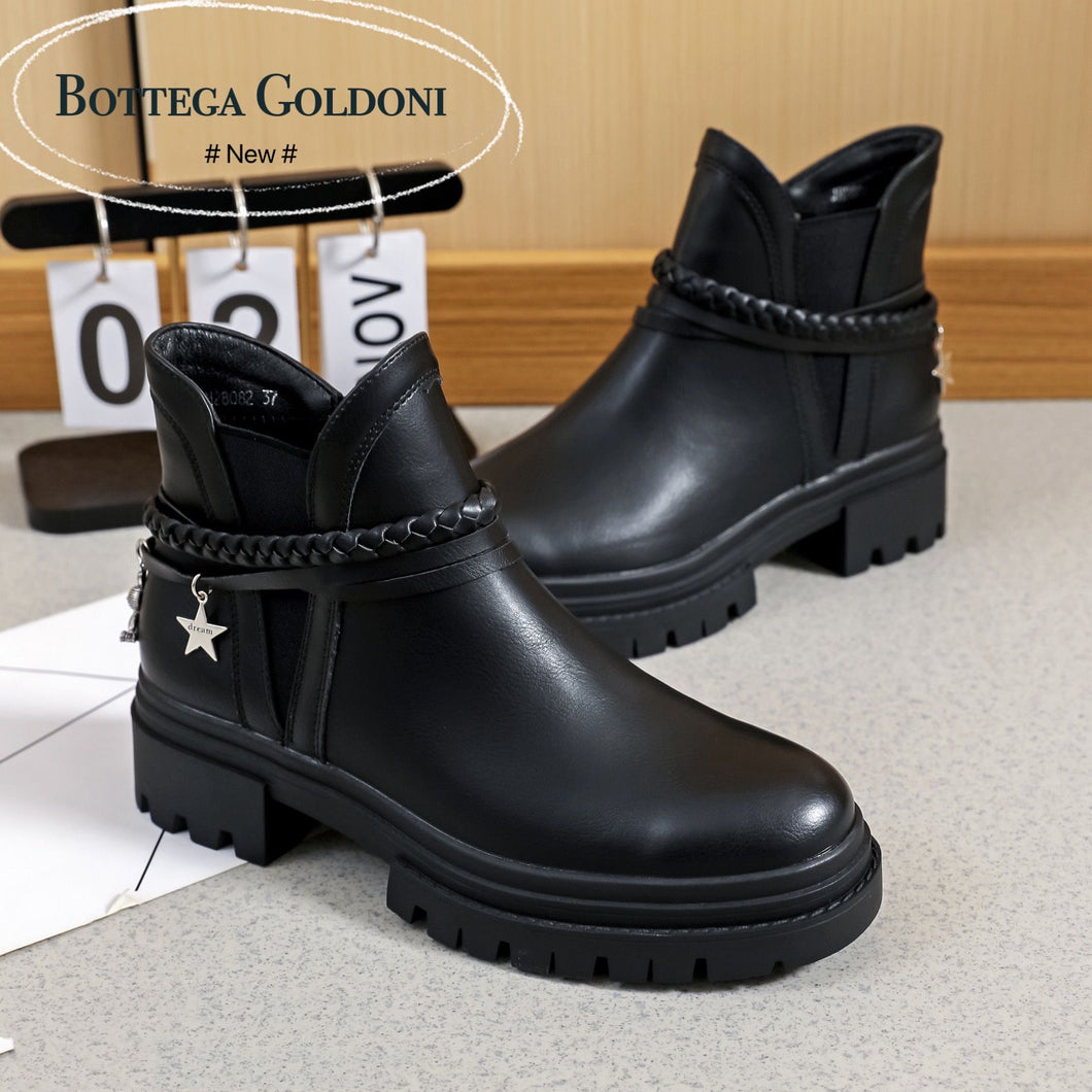 Stivaletto Star con chiusura laterale