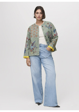 Carica l&#39;immagine nel visualizzatore di Gallery, GIACCA JEANS CON RICAMO BOTTONI
