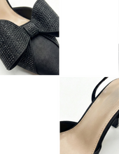 Carica l'immagine nel visualizzatore di Gallery, Décolleté Slingback in Raso con Maxi Fiocco Gioiello 4 Colori
