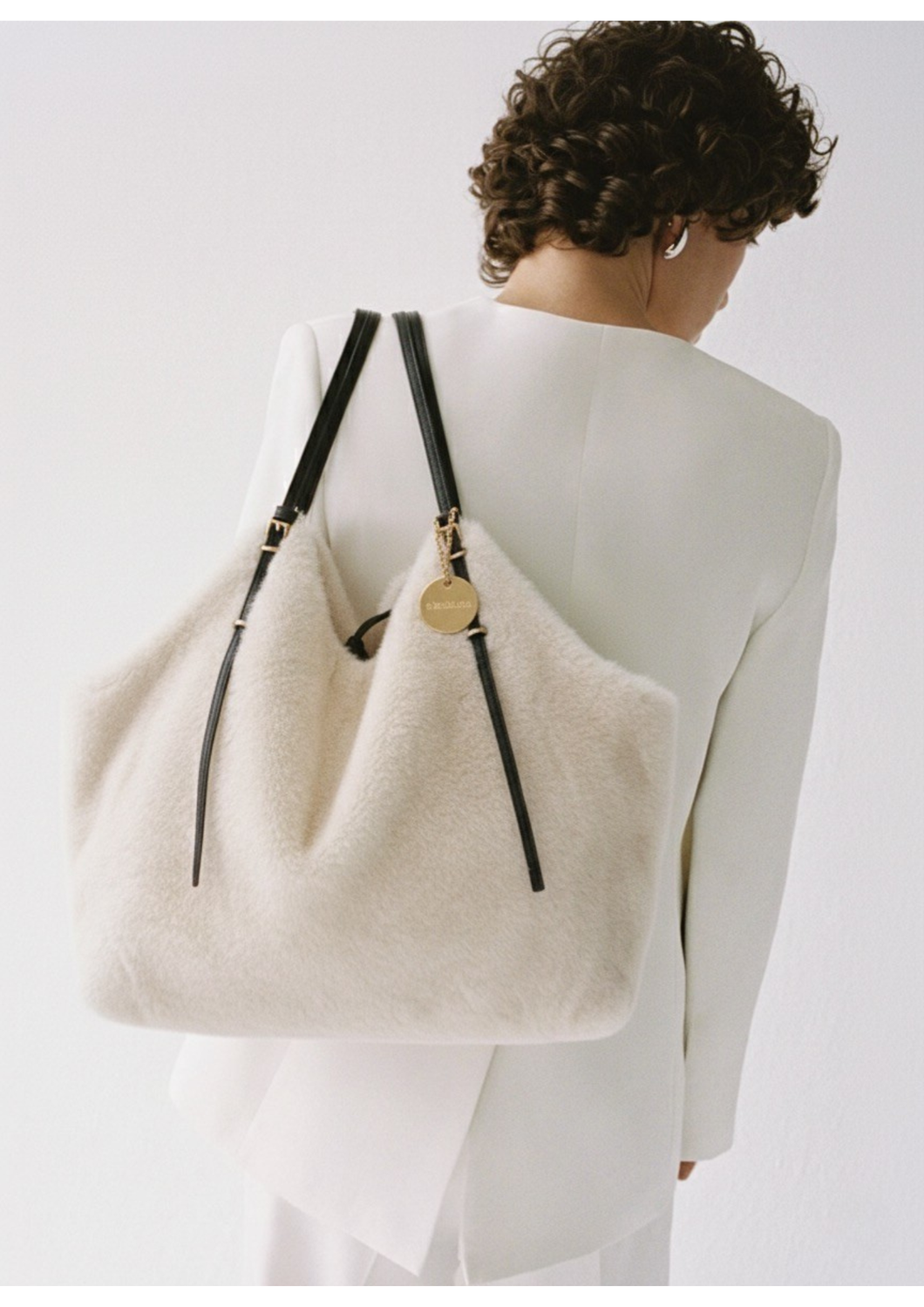 BORSA TOTE REVERSIBILE IN PELLICCIA ECOLOGICA CON TRACOLLE REGOLABILI