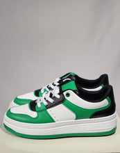 Carica l&#39;immagine nel visualizzatore di Gallery, Sneakers in ecopelle verde, bianco e nero

