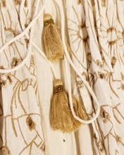 Carica l&#39;immagine nel visualizzatore di Gallery, Soprabito Bohemien estivo corto con ricami e frange
